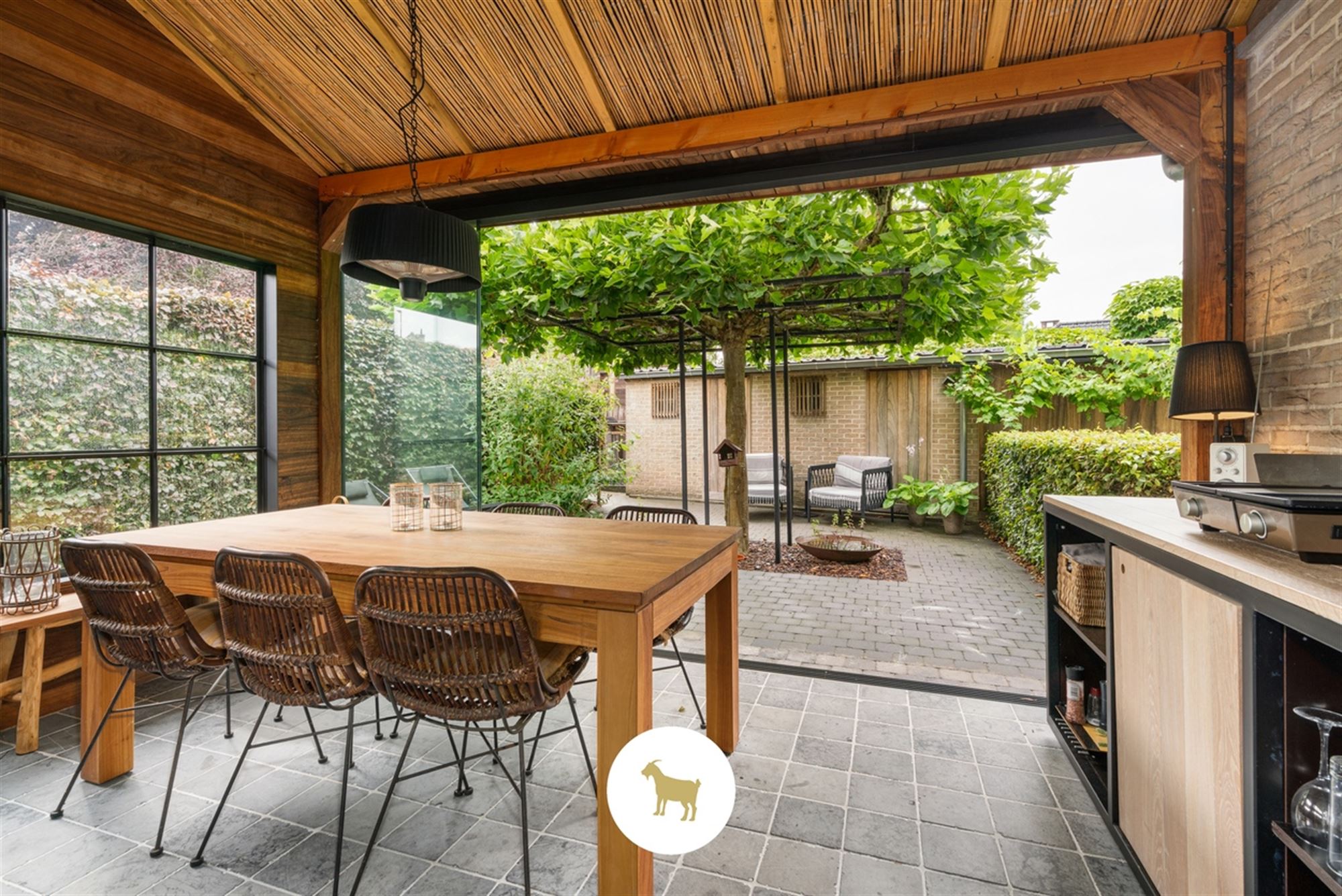 Instapklare lichtrijke OPEN BEBOUWING met 3 (mogelijkheid tot 4) SLAAPKAMERS, stijlvol overdekt TERRAS en gezellige (BINNEN)TUIN op een PERCEEL van ca. 435 m² foto 27