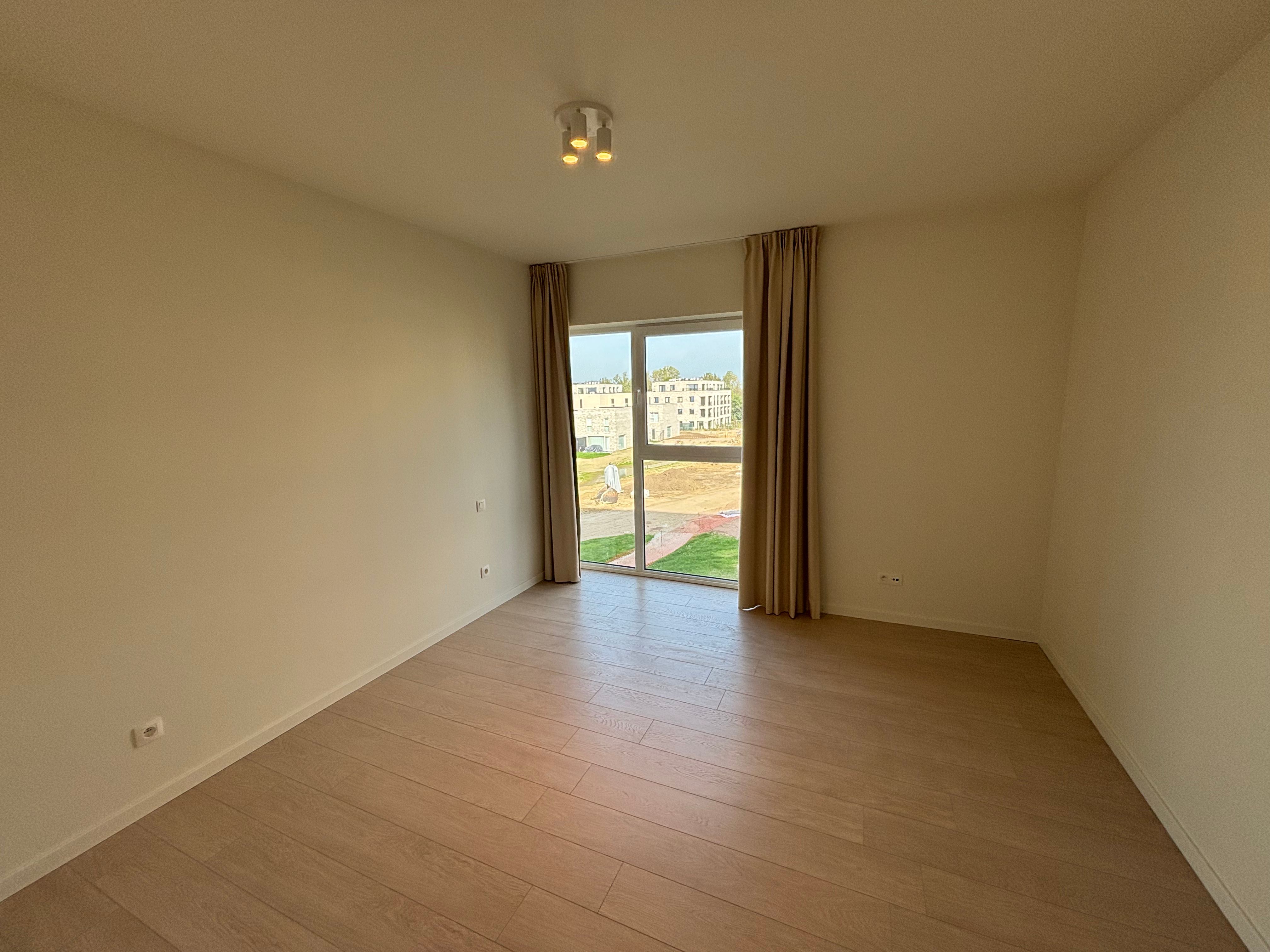 Nieuwbouw 2-slaapkamerappartement met terras foto 11