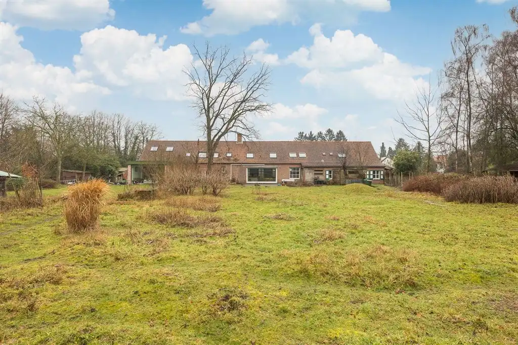 Langgevelhoeve op ca. 5 ha. vlak bij het dorp van Schilde, inclusief enkele bouwgronden. foto 31