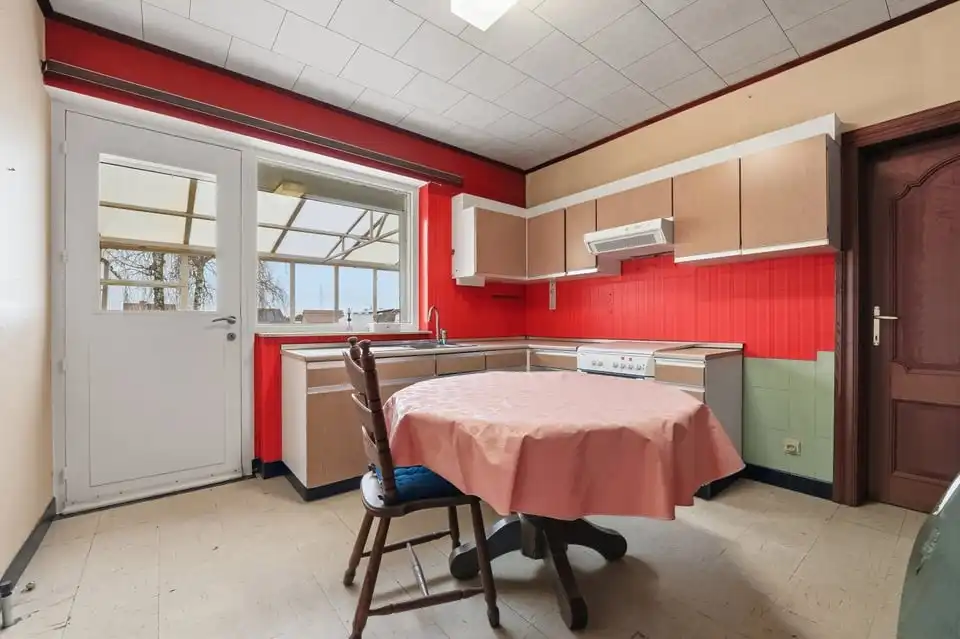 RUIME GEZINSWONING MET 3 SLKS, TUIN EN GARAGEBOX IN TONGEREN foto 8