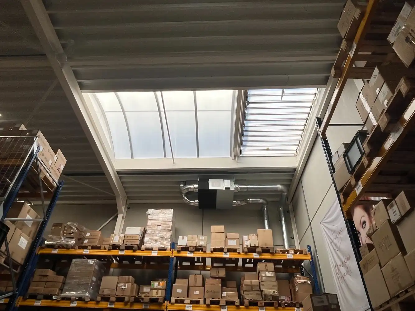 KMO-unit 324m² met mezzanine foto 10