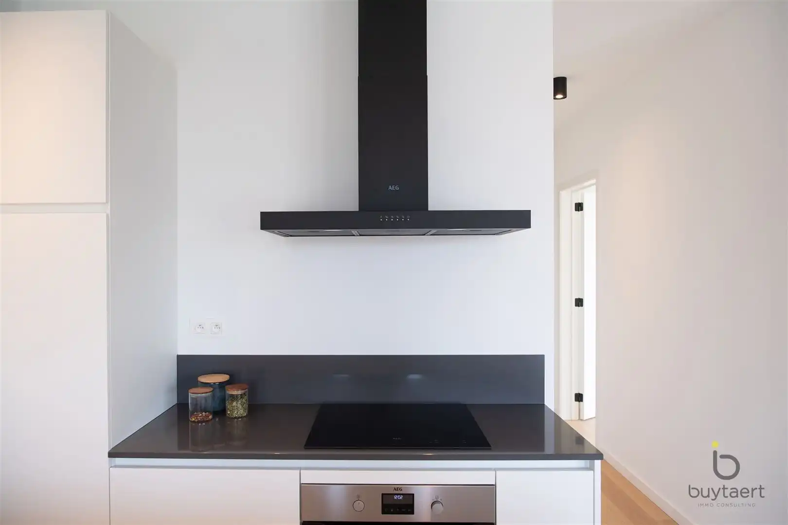 Prachtig nieuwbouw appartement met uniek terras te Zoersel! foto 12