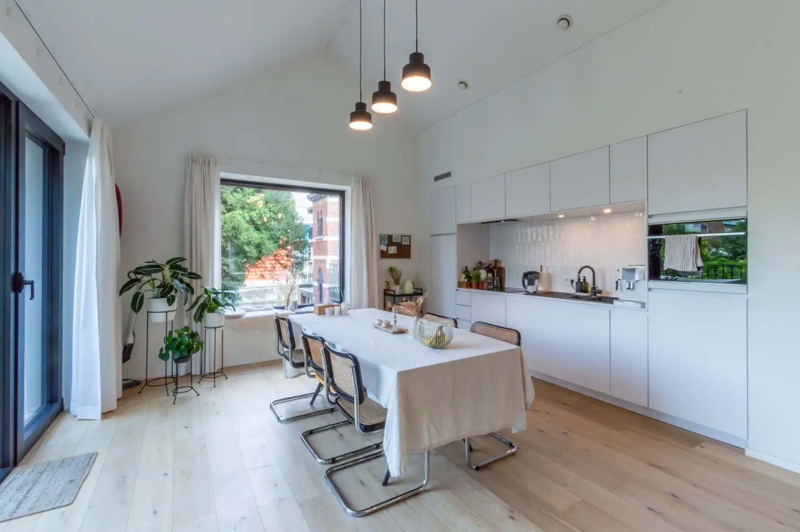 Een duplex-appartement / volledig huis vernieuwd! foto 5