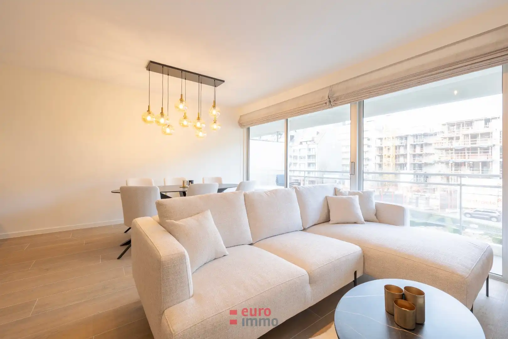 Subliem gerenoveerd appartement met hoogwaardige afwerking en ruim terras foto 10