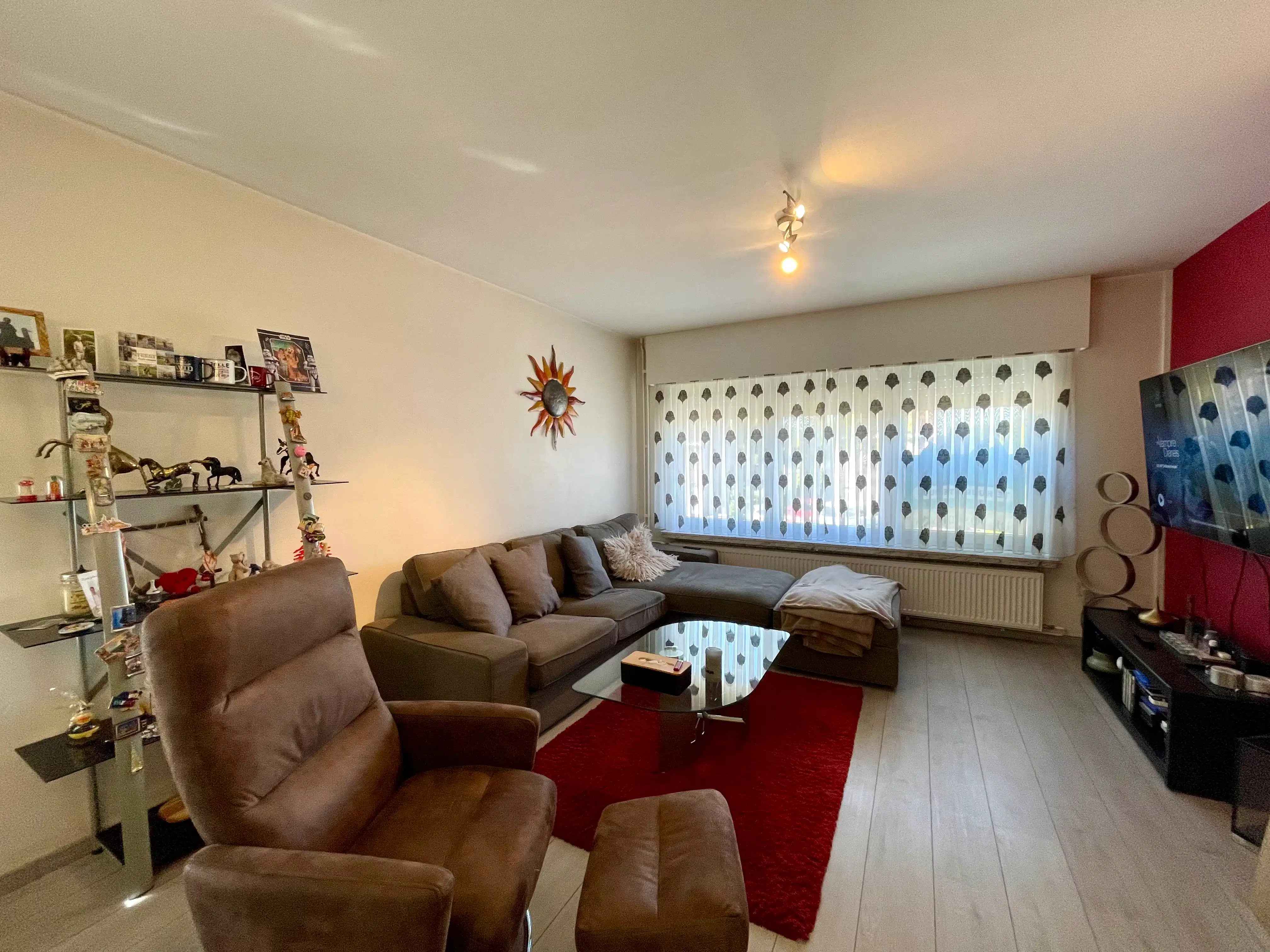 Appartement met twee slaapkamers, terras en garage foto 4