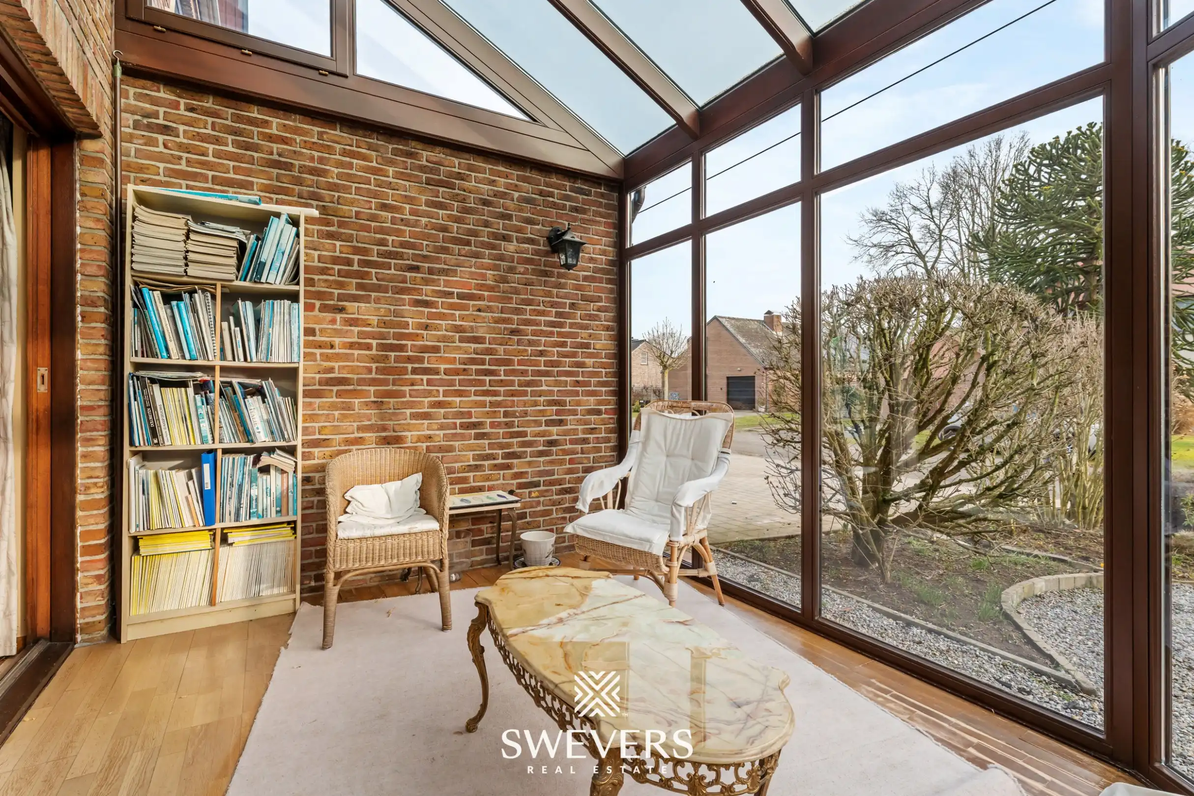 Ruime open bebouwing met inpandige garage en mooie tuin nabij het centrum van Hasselt foto 16