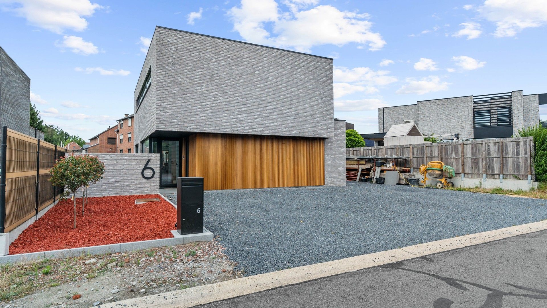 Hoogwaardig afgewerkte nieuwbouwwoning  met 4 slkprs in Opglabbeek foto 2