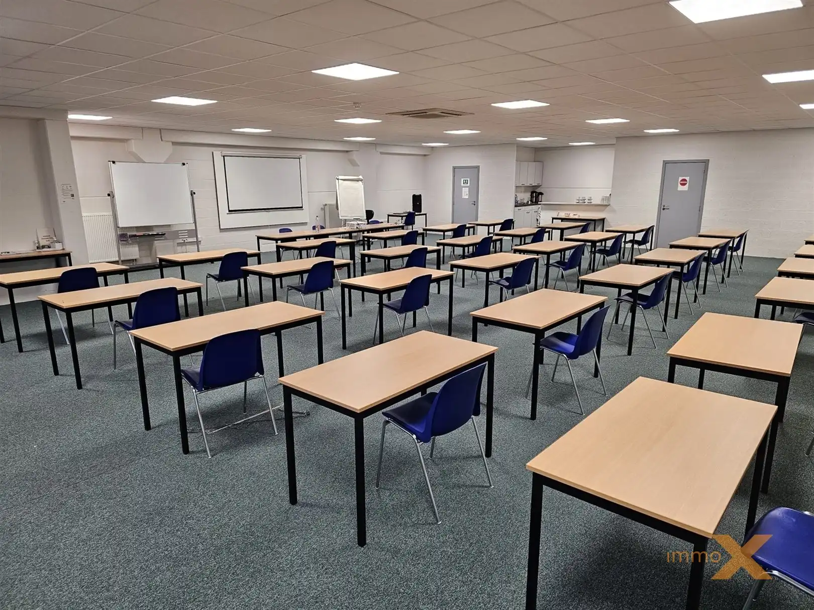 BUREELRUIMTE MET GOEDE VERBINDING SNELWEGEN!! foto 2