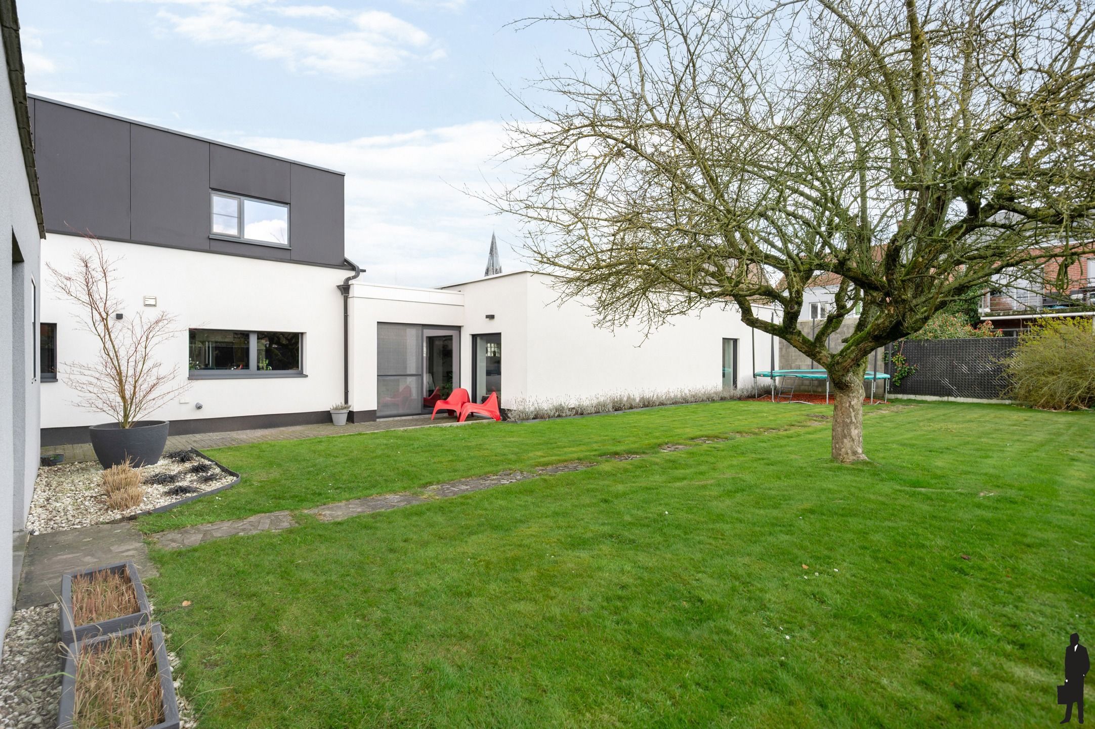 Gerenoveerde ruime woning in het centrum van Blaasveld foto 11