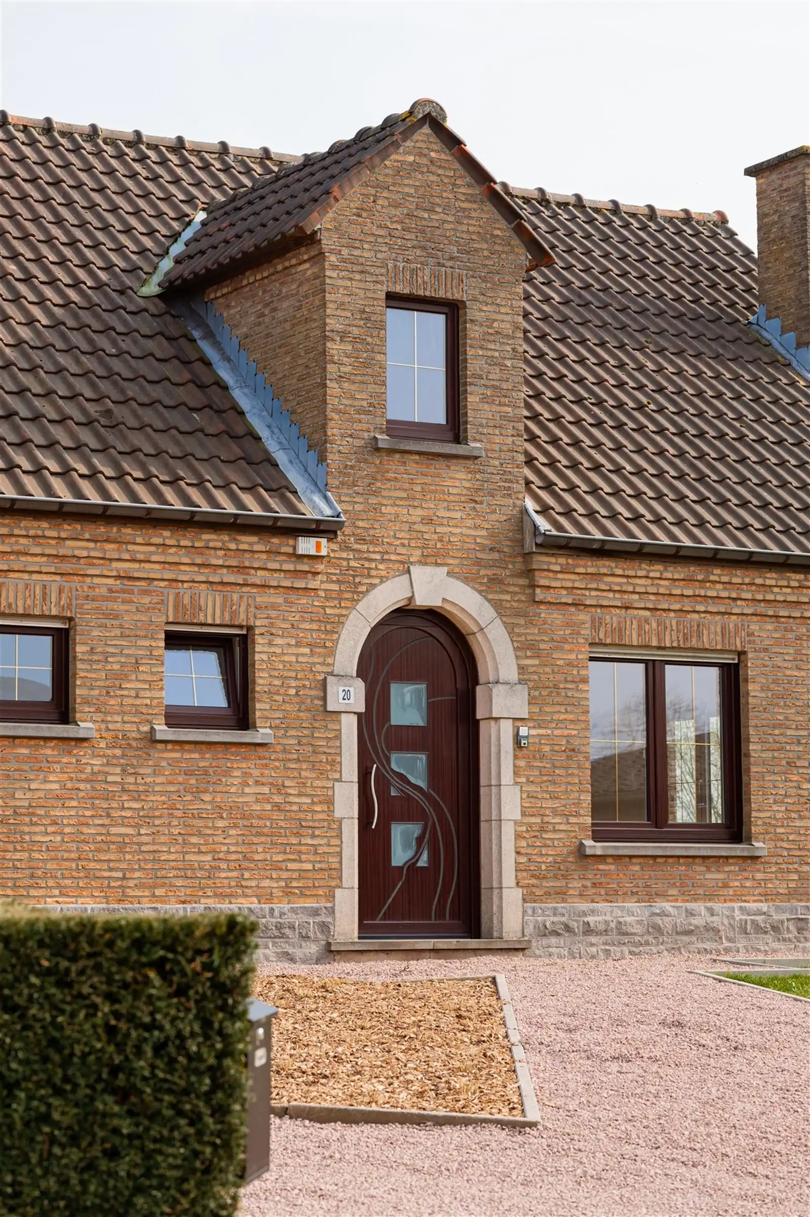 Landelijk gelegen 4-gevel villa - volledig vernieuwd foto 3