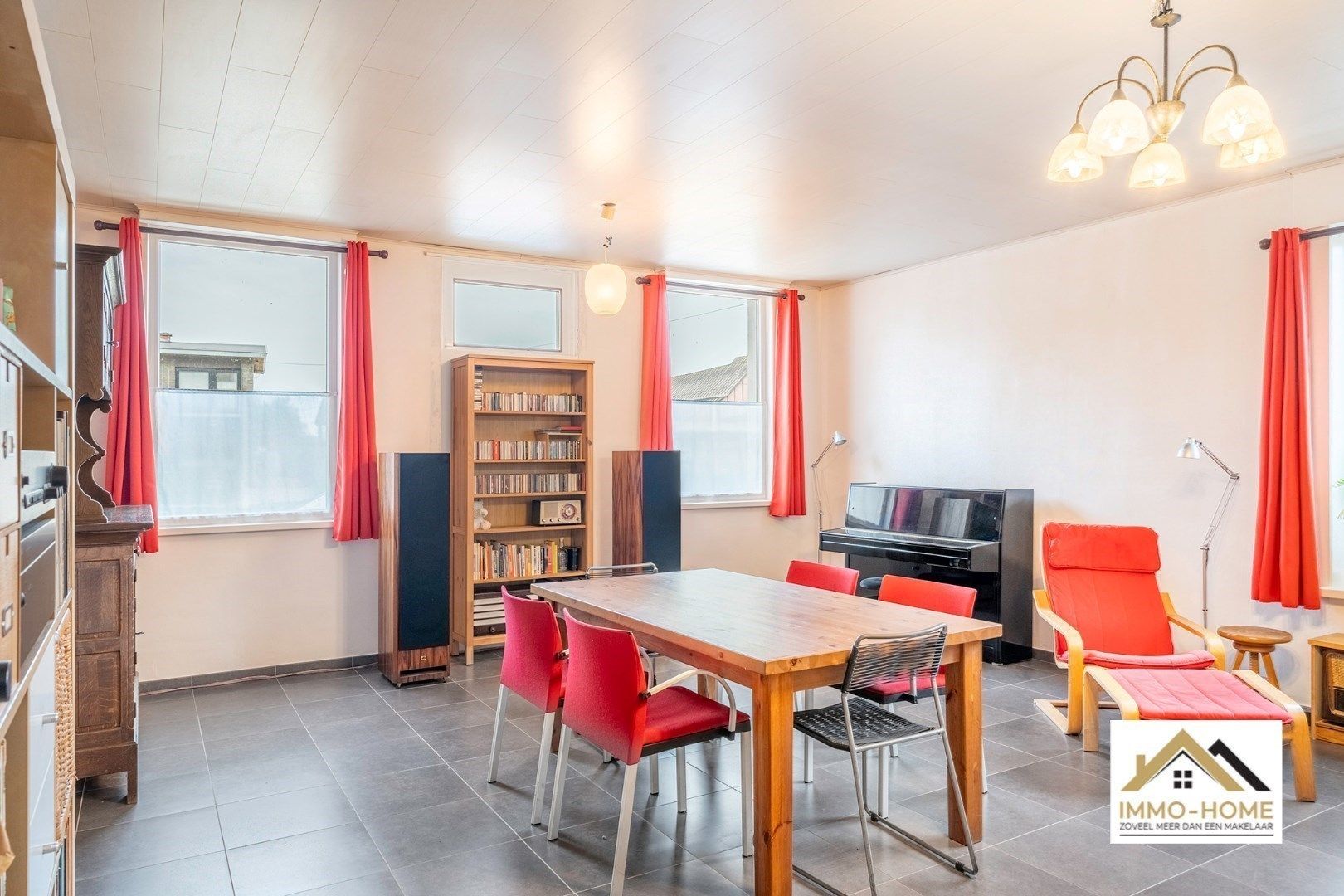 Instapklare woning met ruime tuin en garage te Beervelde foto 5