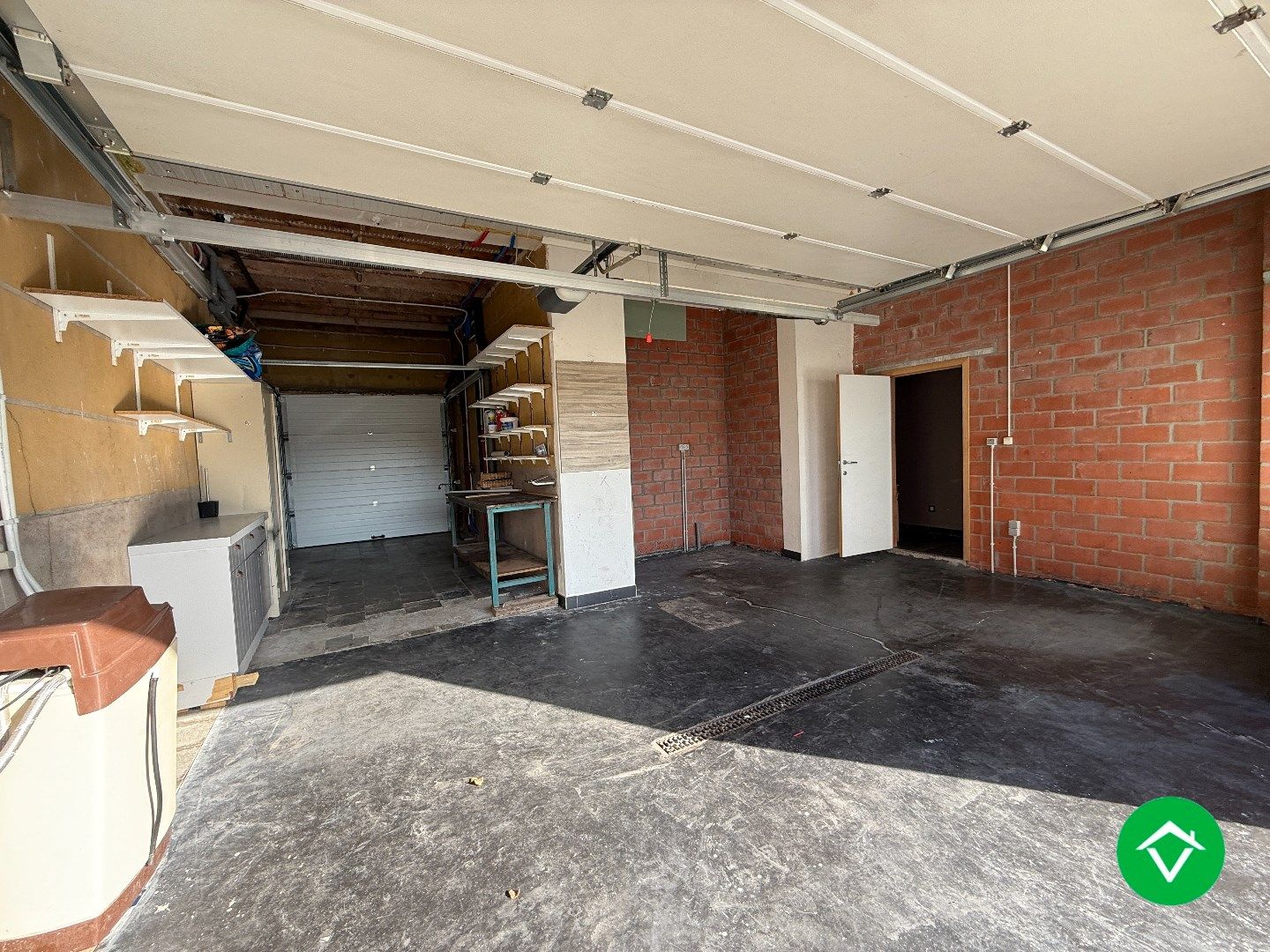 Ruime woning met 5 slaapkamers te Zwevezele  foto 13