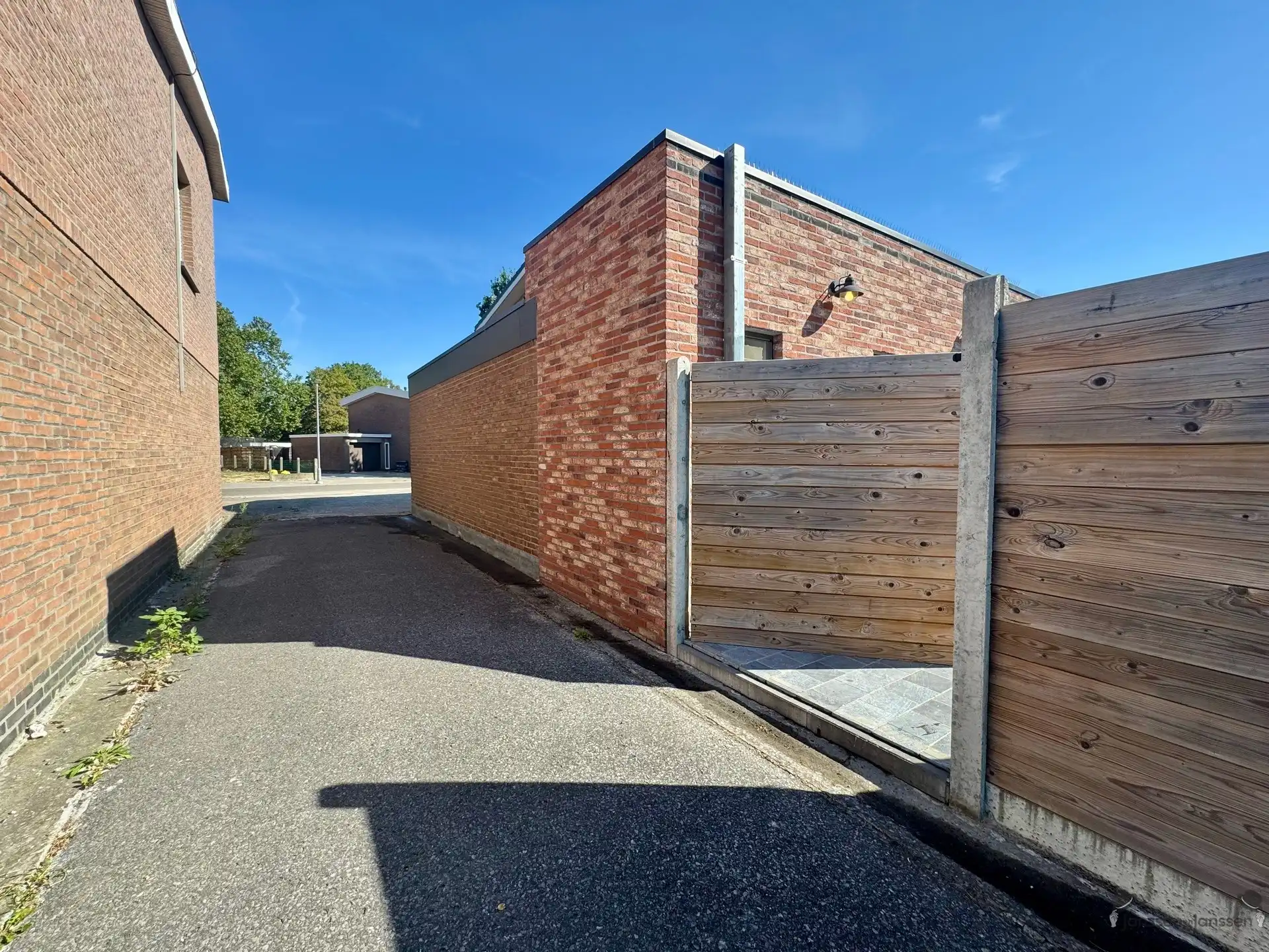 Toffe gezinswoning met ruime tuin foto 15