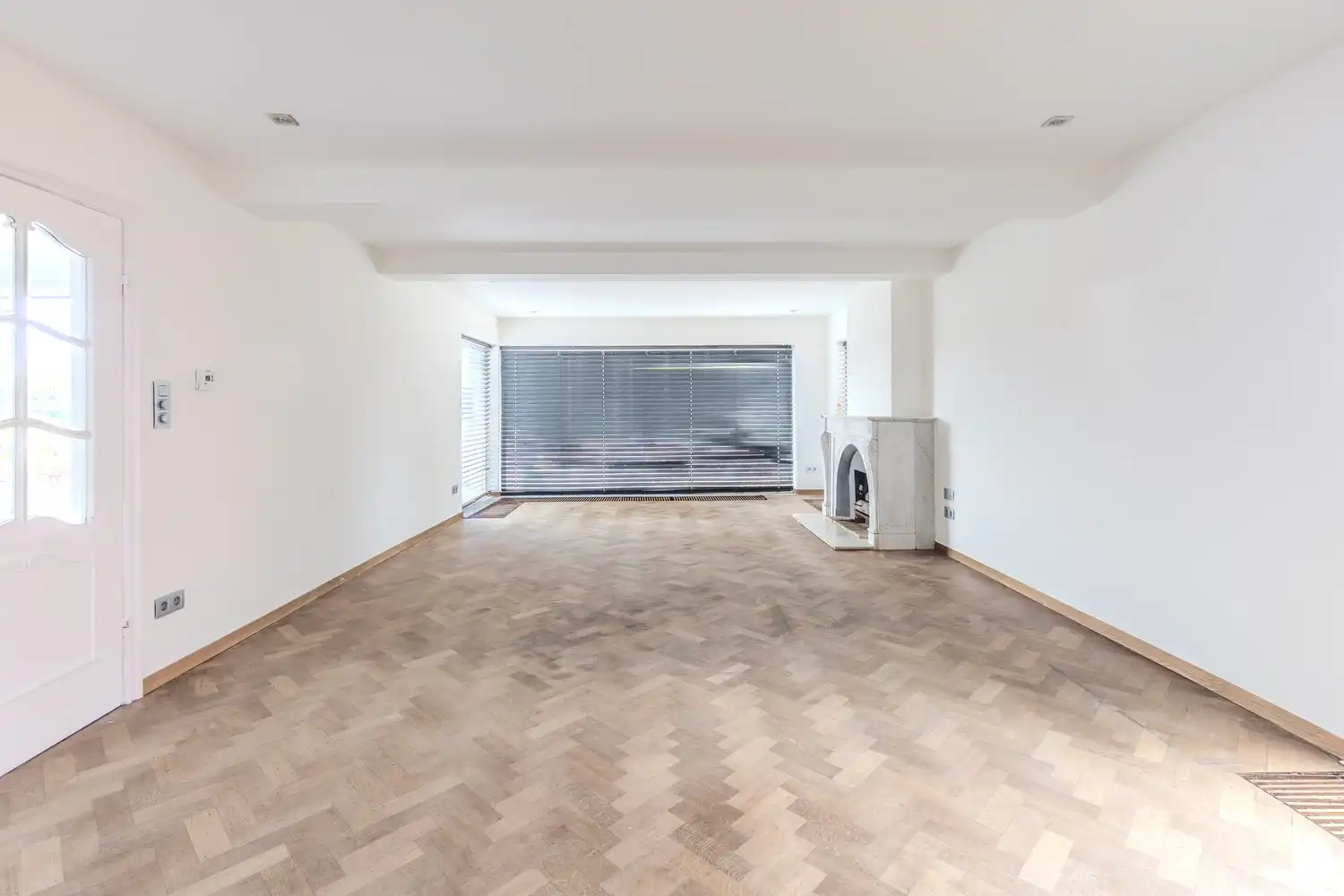 Instapklare woning op een perceel van ruim 8 are met gezellige tuin op een strategische ligging nabij alle voorzieningen foto 8
