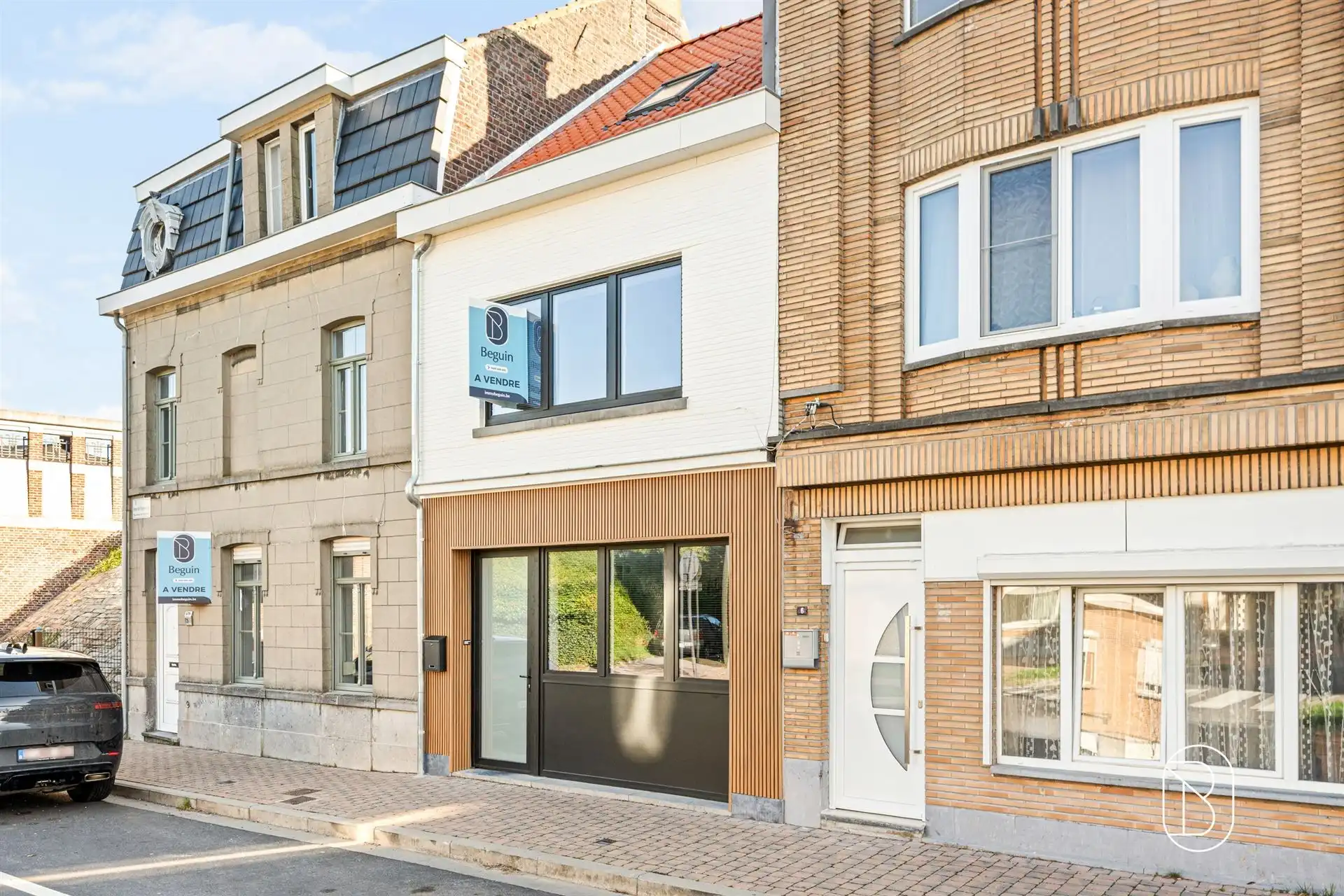 Volledig vernieuwde woning met 4 slk & tuin foto 6