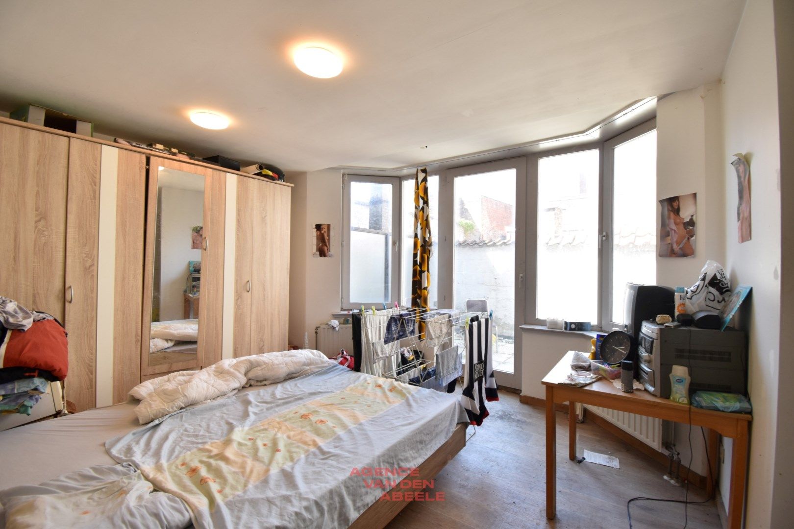 Op te frissen 1 slaapkamer appartement op 50m van de Markt foto 7