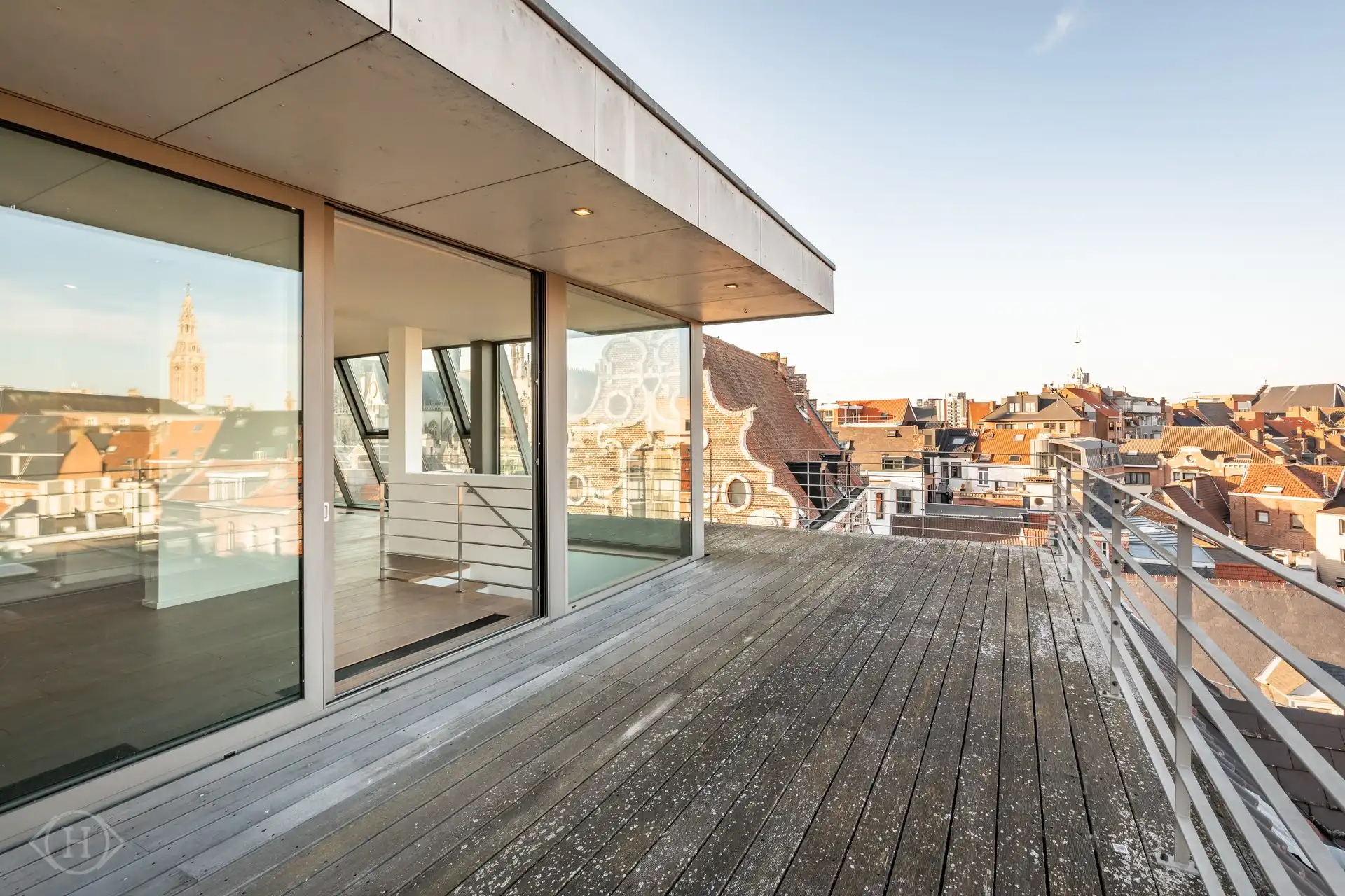 Uniek tweeslaapkamerpenthouse in hartje Leuven foto 15
