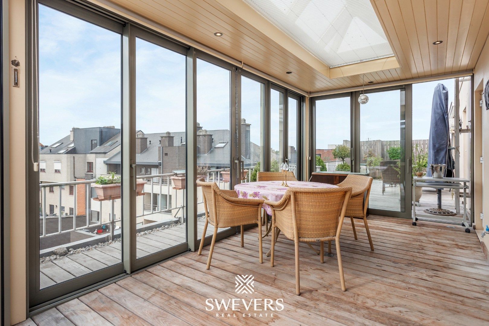 Penthouse met twee riante terrassen in het hart van Sint-Truiden foto 22