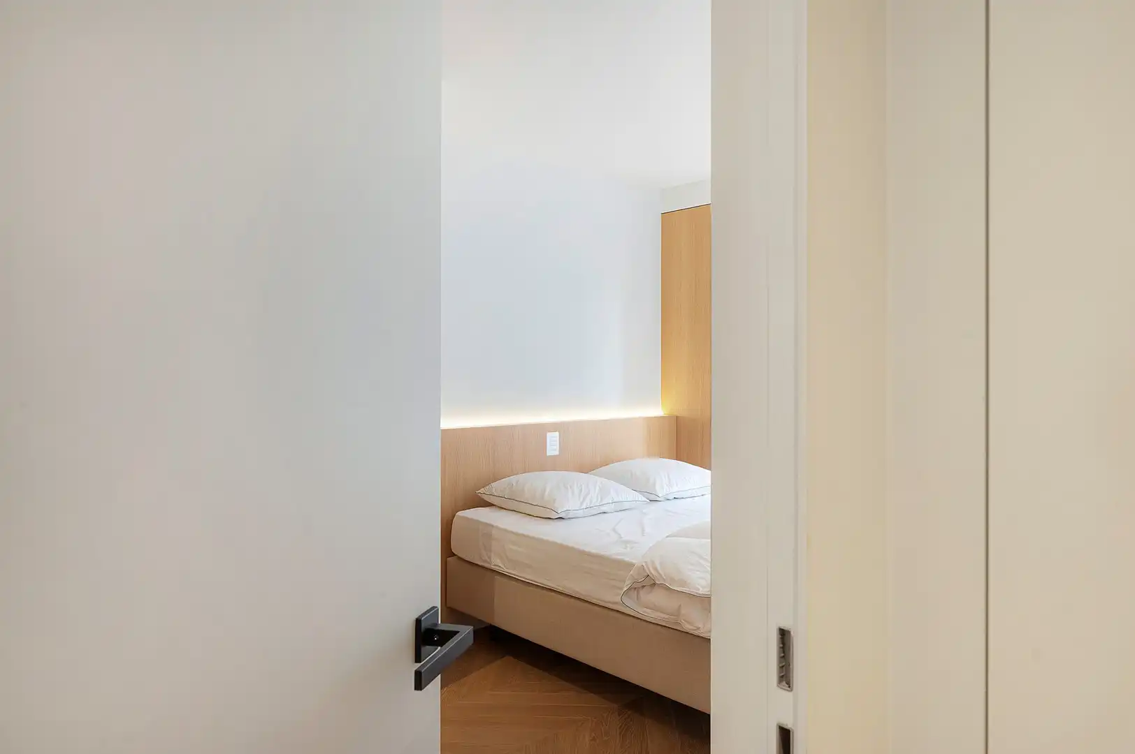Instapklaar appartement gelegen op een centrale ligging te Knokke, vlakbij de winkels en de zee. foto 23