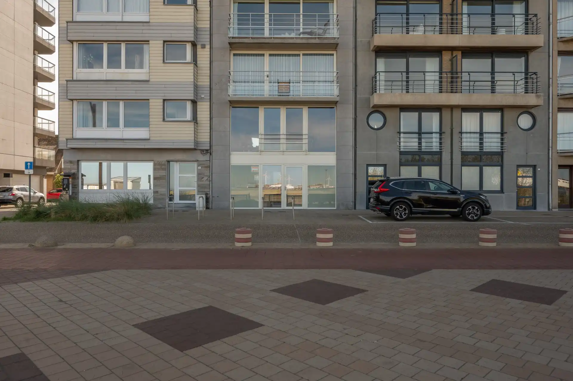 Duplex van 166 m² met frontaal zeezicht en verhuurd gelijkvloers op de Zeedijk in Heist foto 29