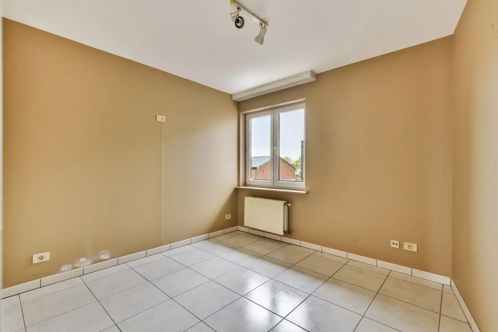 Mooi lichtrijk appartement met garage in Lauwe centrum! foto 9