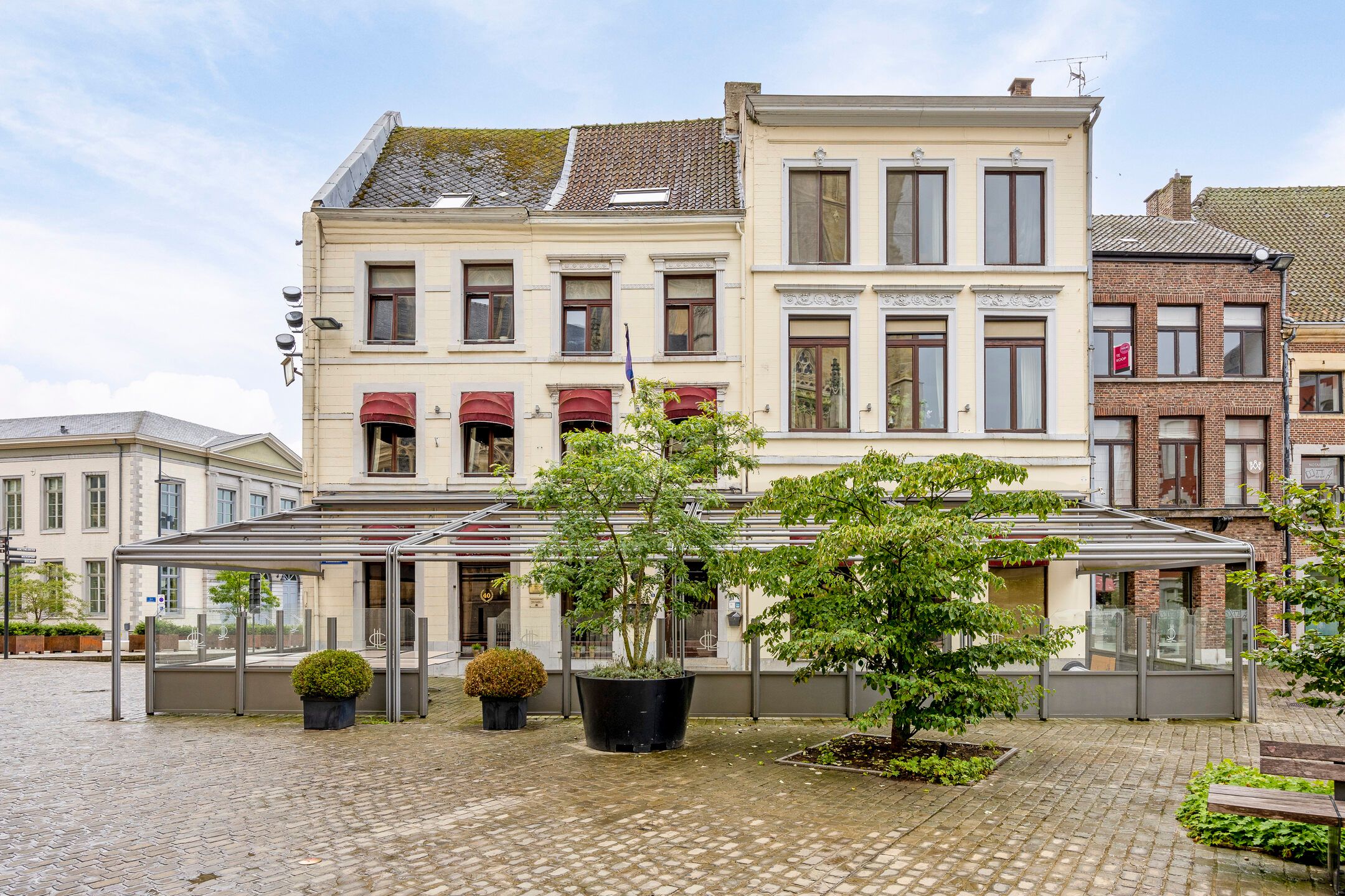 Hoofdfoto van de publicatie: Handelshuis op toplocatie