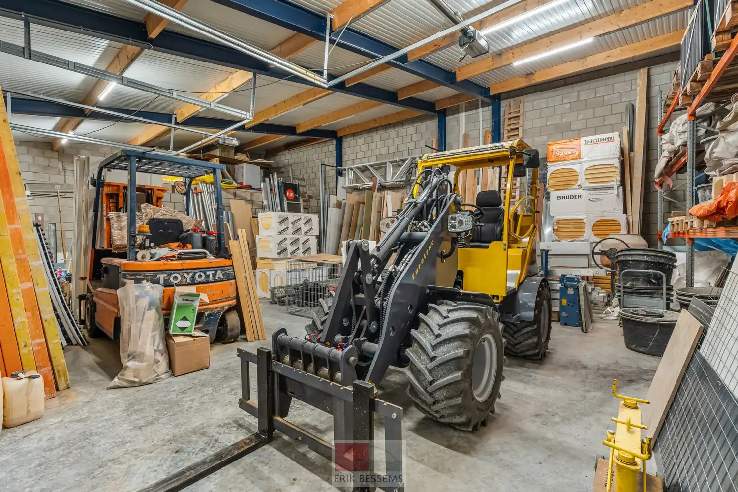 Prachtig authentiek herenhuis met ruime loods en garage in de Voerstreek! foto 41