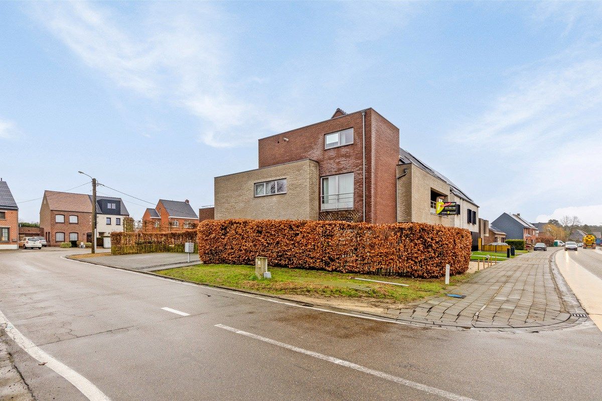 Ruim ingedeeld gelijkvloers appartement met zongeoriënteerd tuintje. foto 17