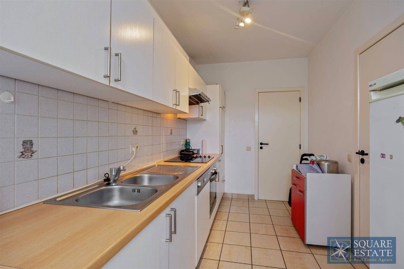 2 slaapkamer appartement met terras foto 4