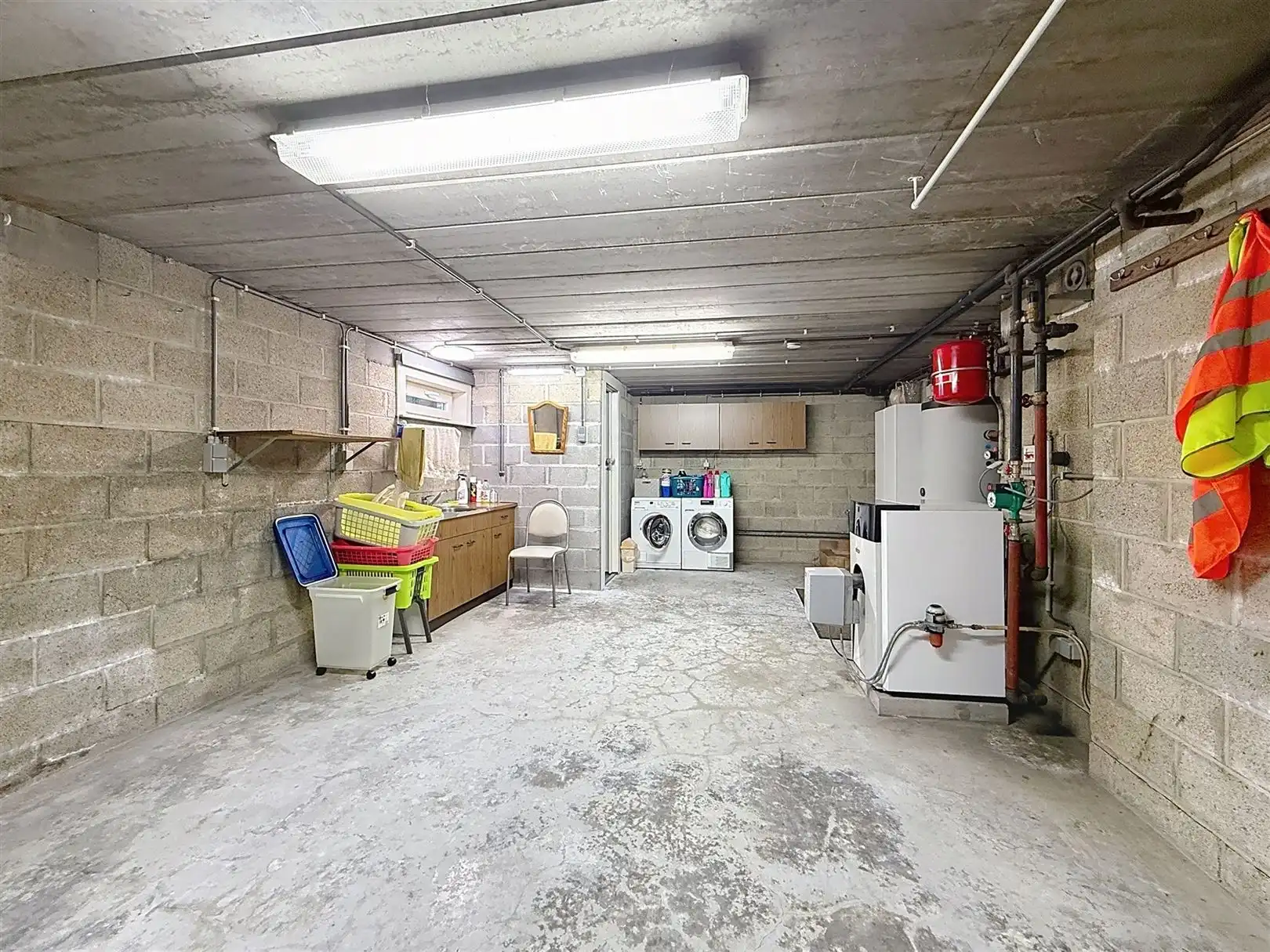 Ruime open bebouwing met 4 slpks, veranda, tuin, garage, 8a  foto 29