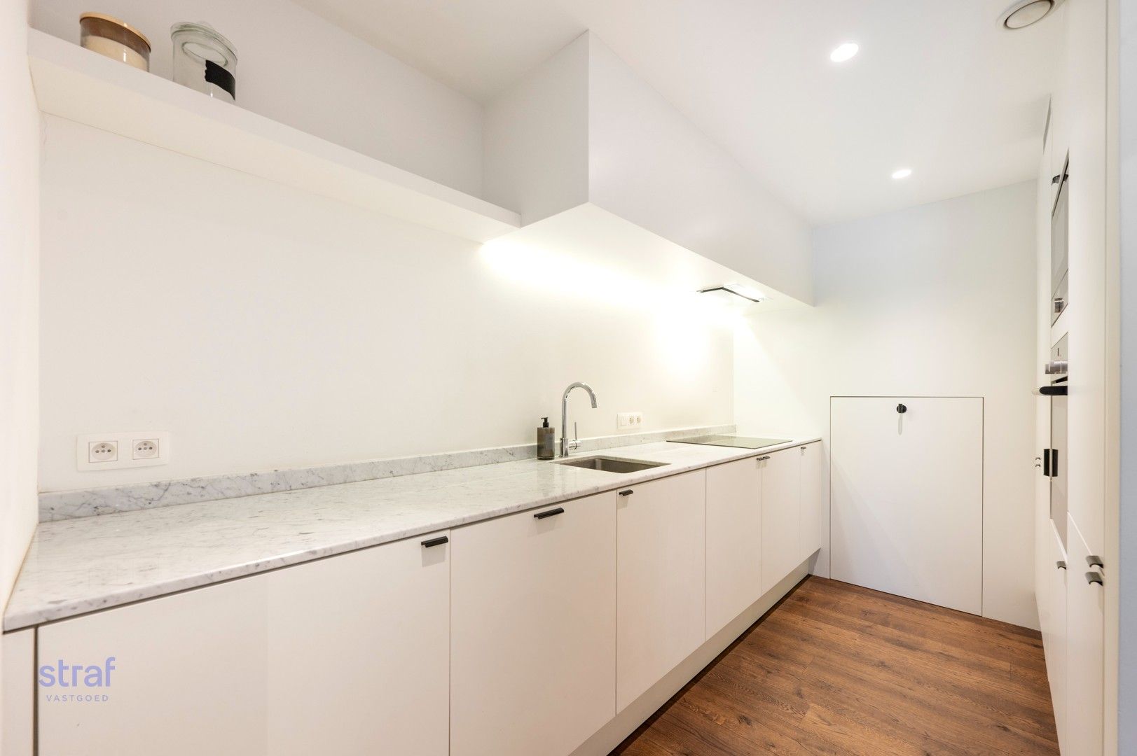 2 slaapkamer appartement (117m2) met groot terras foto 8