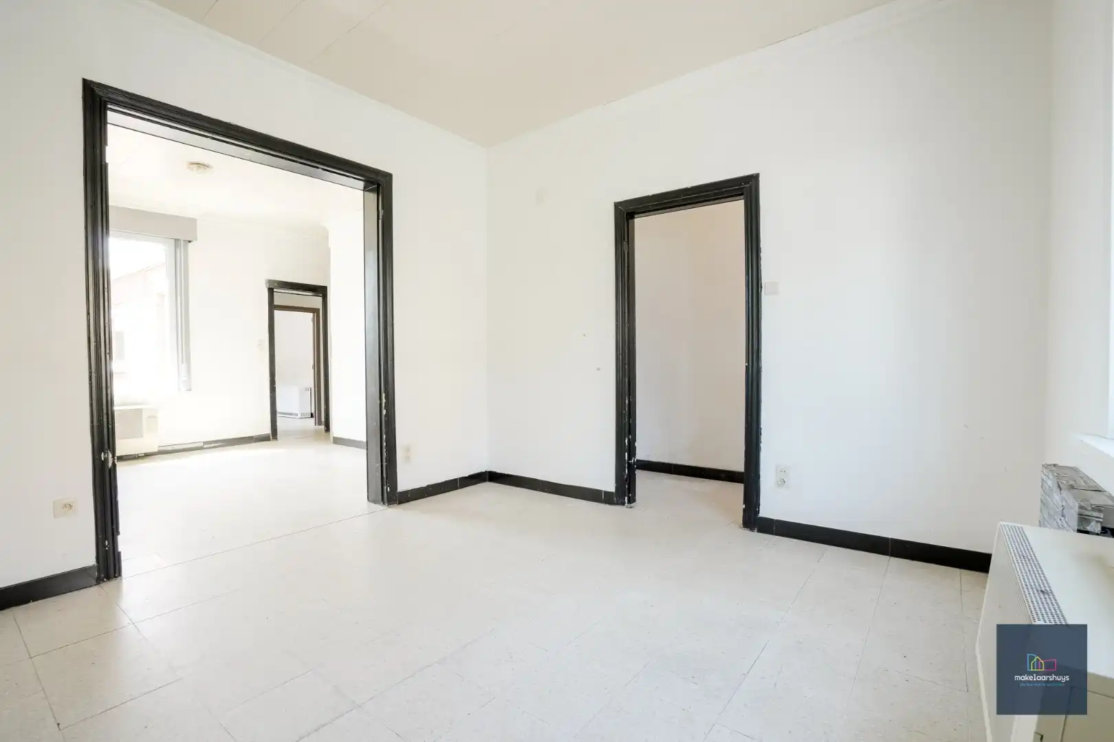 Te renoveren woning met 3 slpk en tuin te Overmere foto 6