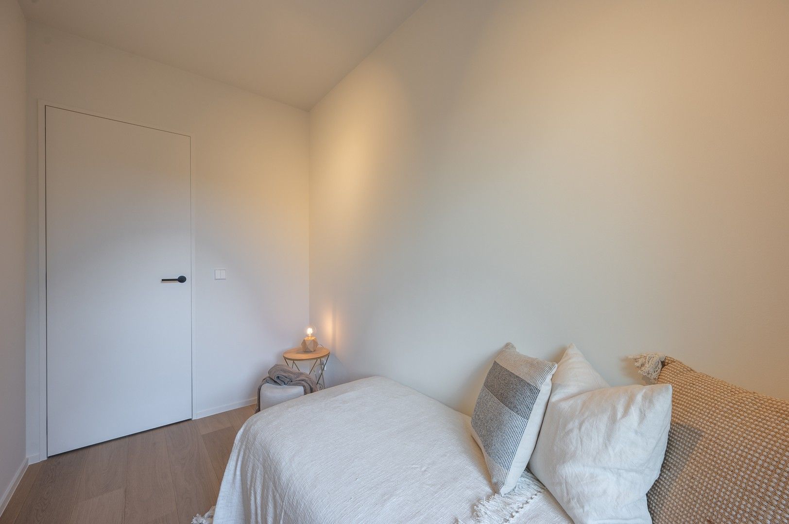 Nieuwbouw appartement op een centrale ligging te Knokke, vlakbij het Zegemeer en op wandelafstand van het strand. foto 17