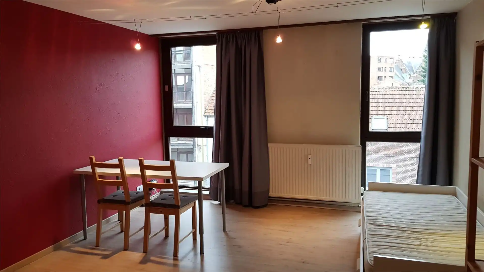 Ruime Studio te Huur in Leuven - Toplocatie nabij Gasthuisberg foto {{pictureIndex}}
