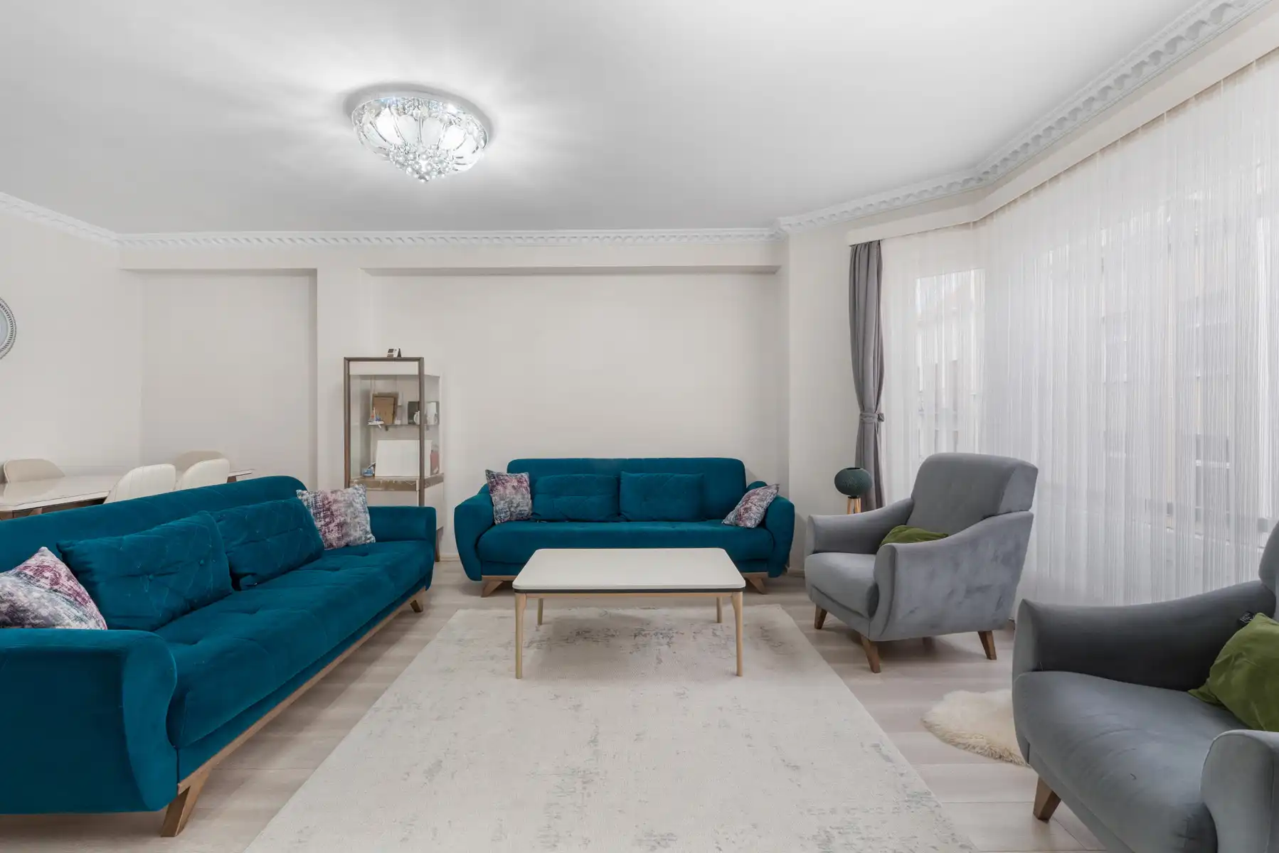 Instapklaar appartement met 2 slaapkamers nabij Tour & Taxis foto 2