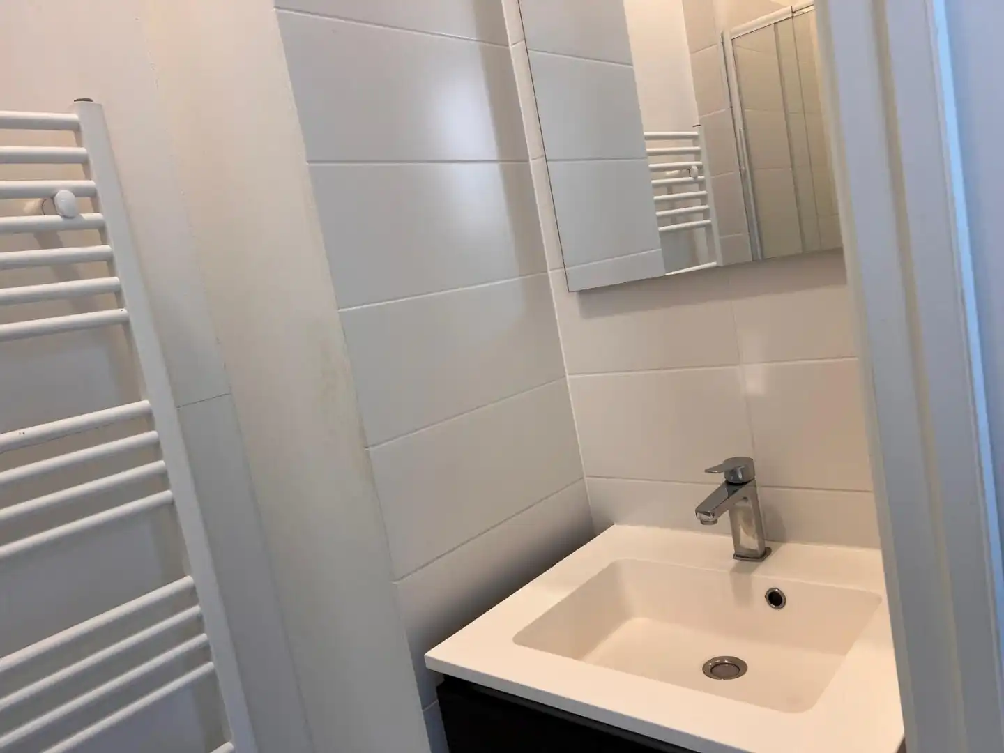 Recente studio (A1.5) op de eerste verdieping met terras en garagebox mogelijk foto 8