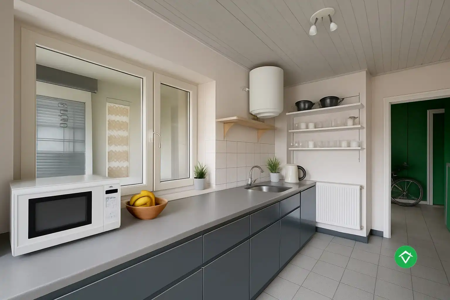 Ruime gezinswoning op perceel van 1126 m²  - tal van mogelijkheden! foto 10