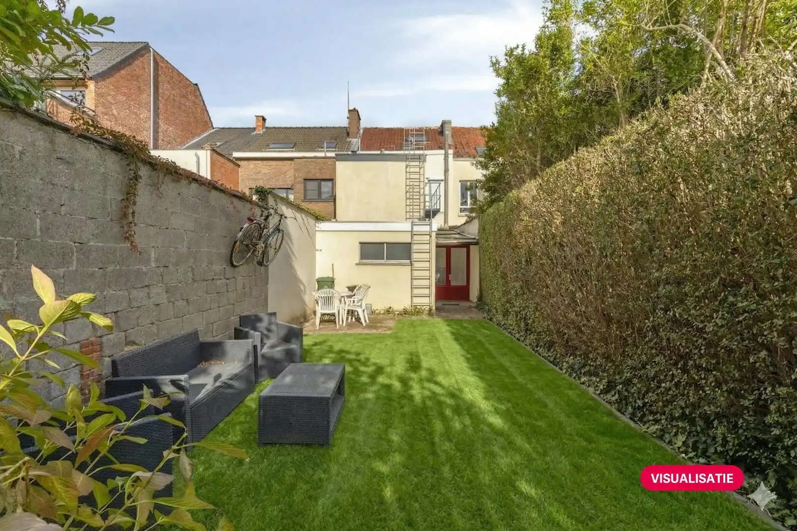 Gezellig studentenhuis met 5 vergunde kamers te koop  foto 3