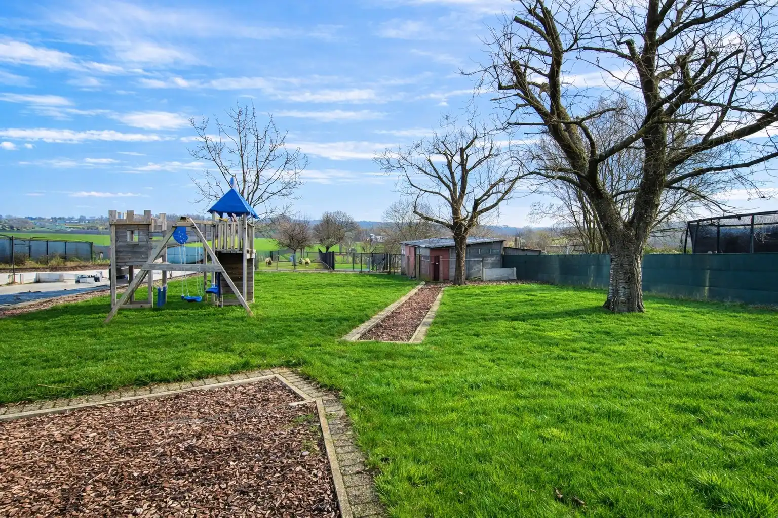 Dit uitzonderlijk ruim en energiezuinig landhuis op 4.149 m² combineert comfort, volume en een instapklare afwerking met tal van mogelijkheden. Topper! foto 28