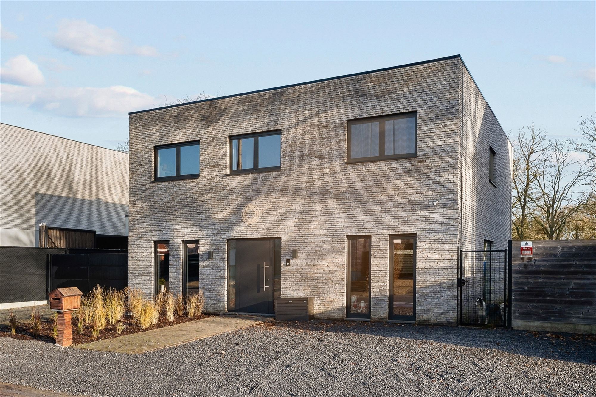 MODERNE EN RECENT GEBOUWDE WONING MET 5 SLAAPKAMERS OP EEN RUIM PERCEEL VAN 13A46CA TE PAAL foto 35