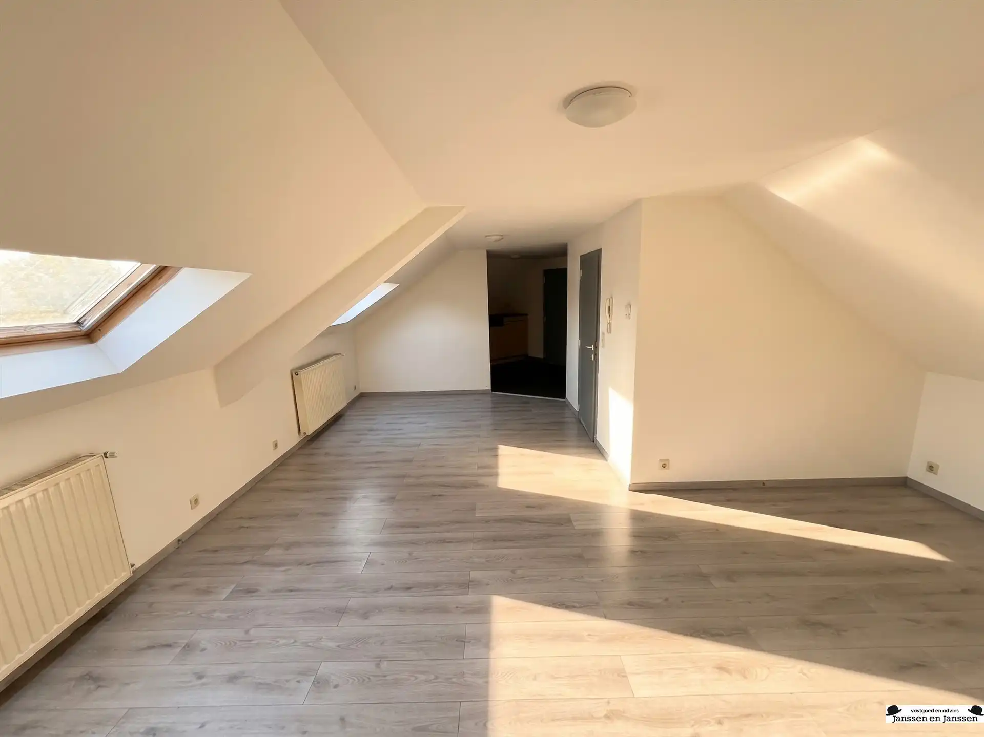 Gezellig dakappartement in het centrum van Wuustwezel!  foto 5