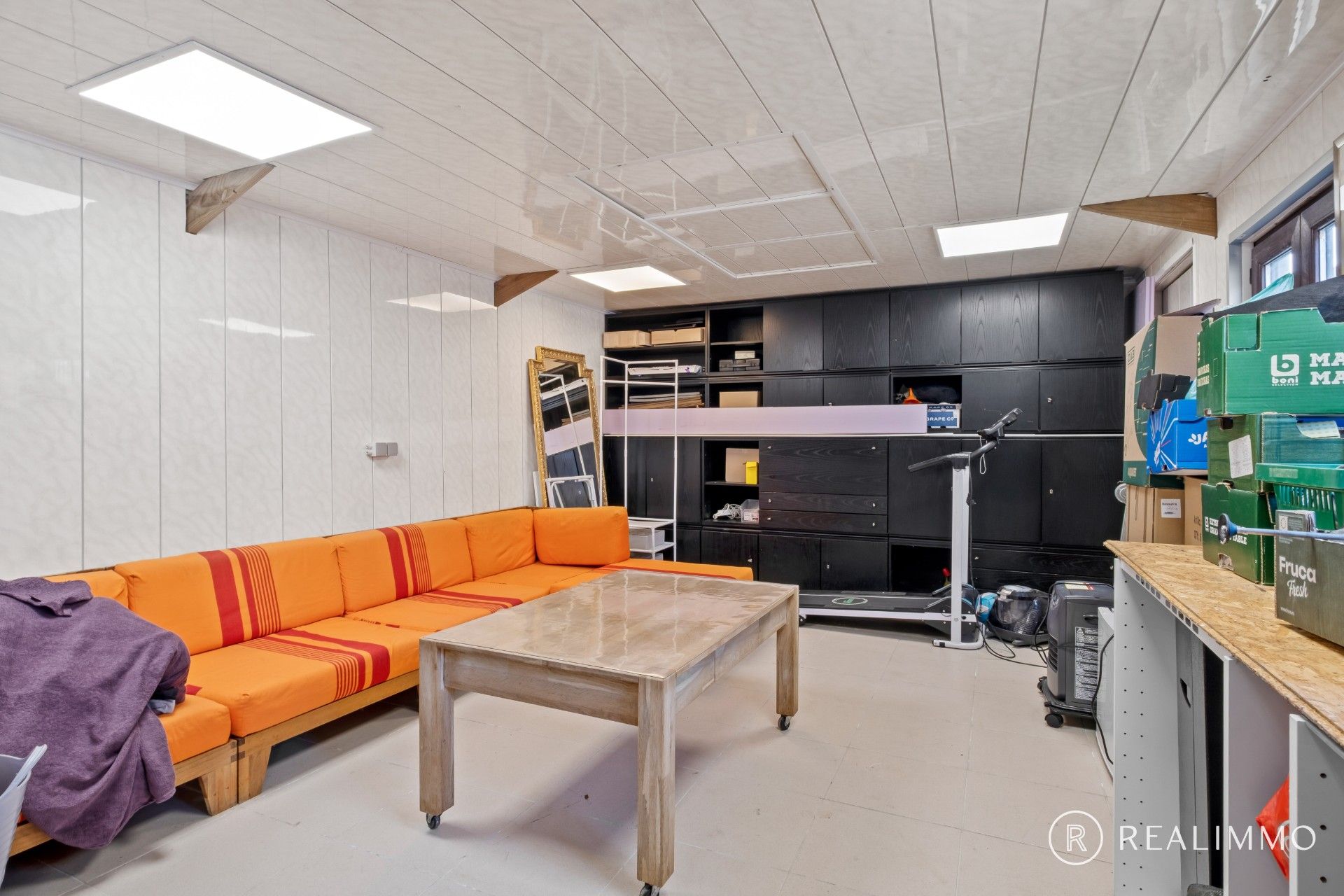 Gerenoveerde woning in het centrum van Waregem foto 17