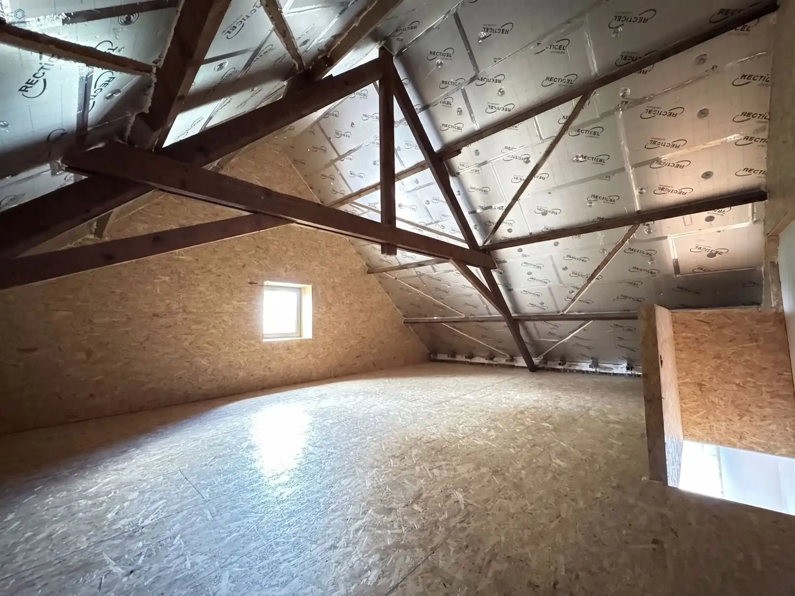 Ruime gezinswoning met tuin in Erwetegem foto 21