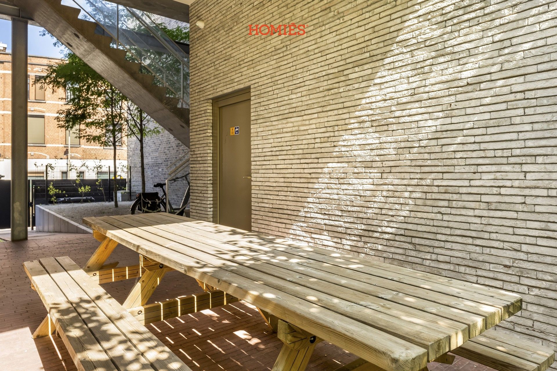 Bemeubelde flats met alle comfort foto 13