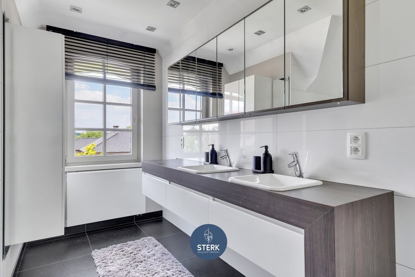 STIJLVOLLE VILLA MET HOOG WOONCOMFORT EN UITZONDERLIJKE TUIN TE REKEM !  foto 27