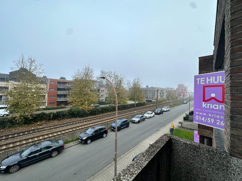 Leuk 2 slaapkamer appartement  in het hartje van Geel met parking foto 9