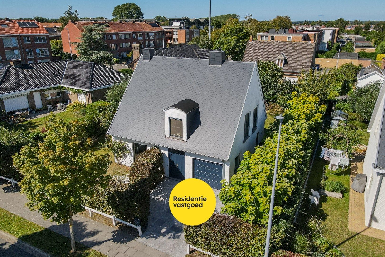 Charmante villa met 5 slpks en mooie tuin te Sint-Kruis foto 2