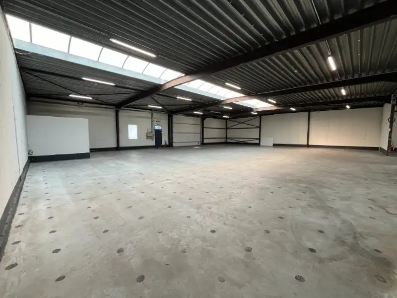 KMO-unit te huur foto {{pictureIndex}}