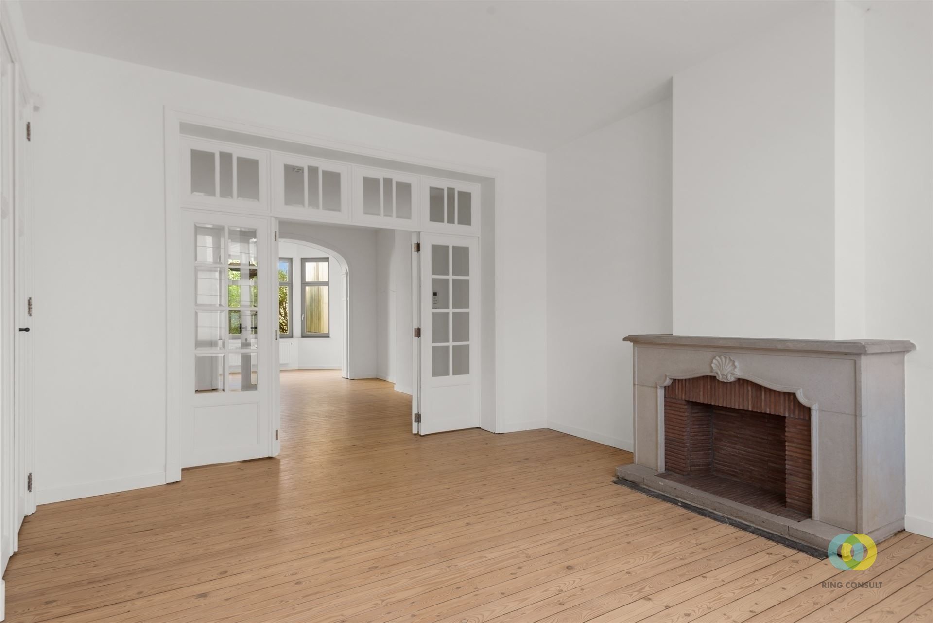 Centraal gelegen kantoor in gerenoveerd herenhuis foto 4