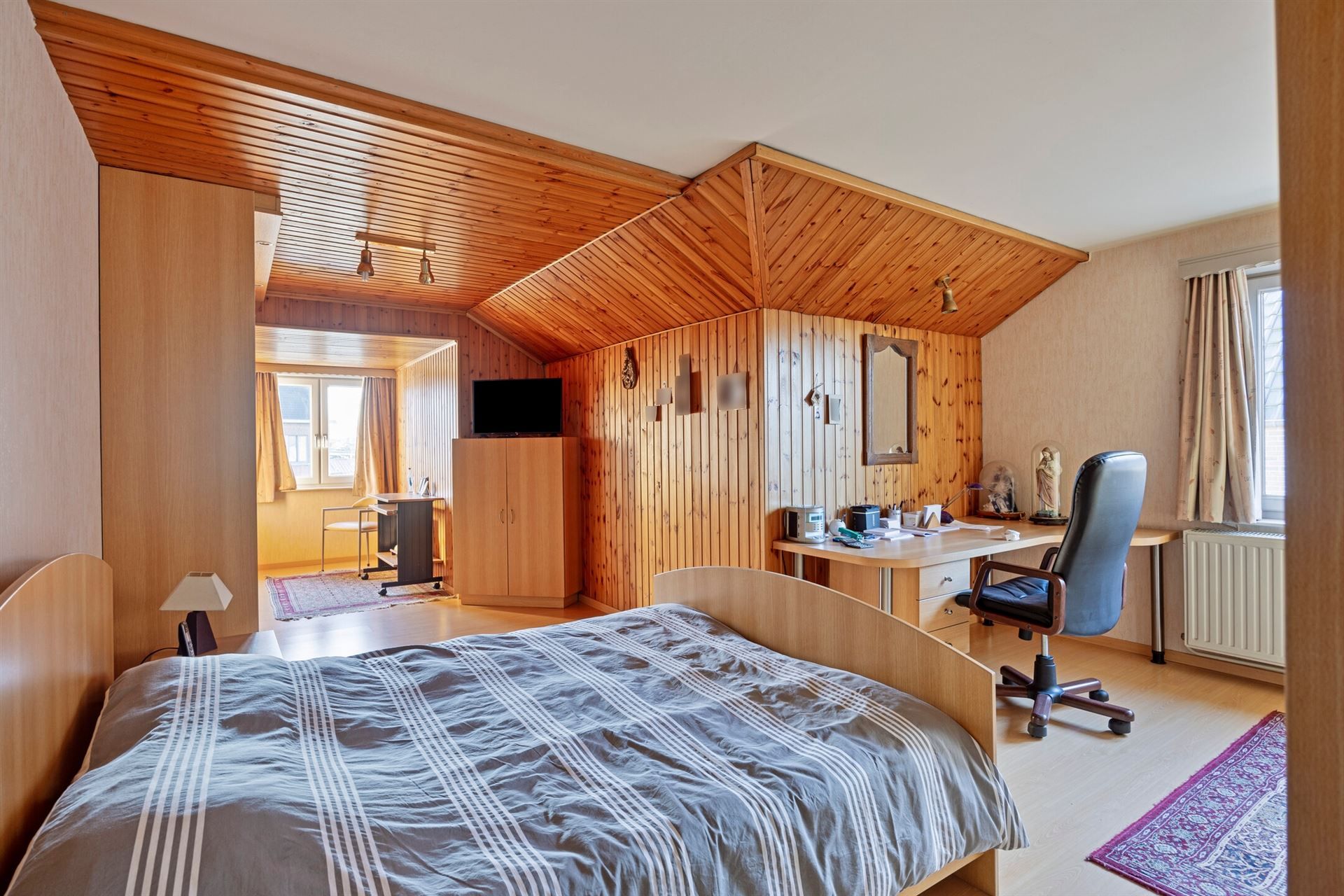 Commercieel bedrijfspand met woonst langs de Rijksweg in Maasmechelen, met hoge visibiliteit, parkeermogelijkheden en veelzijdig commercieel potentieel! foto 18